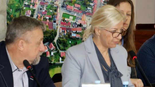 Aneta Dziedzic sekretarzem. Wiceburmistrz odwołana