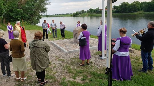 Błogosławieństwo wody. Uroczystości nad Odrą [FOTO, WIDEO]