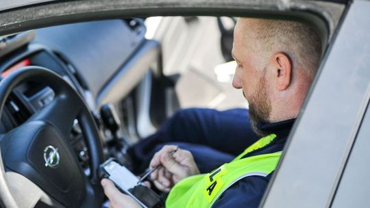 BMW rano już nie było. Policja prowadzi dochodzenie