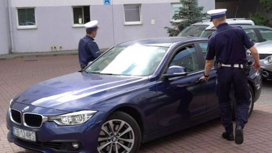 BMW zderzyło się z Daewoo. Sprawca odjechał z miejsca wypadku
