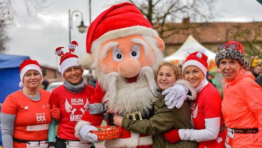 II Charytatywny Bieg Mikołajkowy dla „Łobuziaków” dobiegł końca