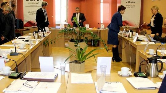 Jak będzie wyglądać pierwsza sesja rady gminy w Chojnie?