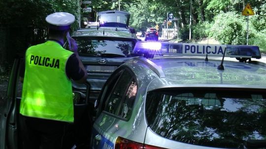 Jechał niesprawnym autem bez uprawnień i pod wpływem narkotyków