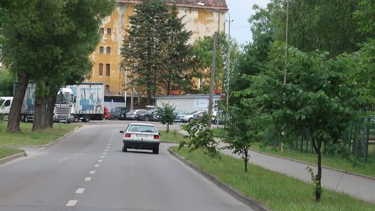 Jechał z portfelem na dachu