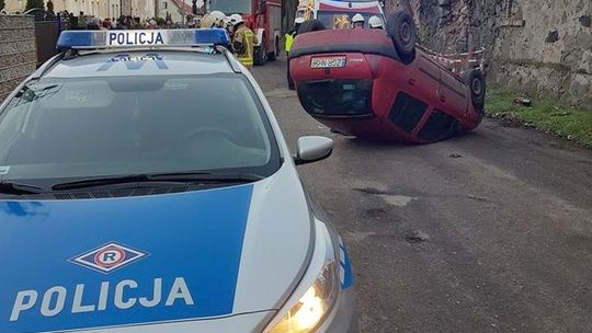 Jechał za szybko i stracił panowanie nad autem. Był nietrzeźwy