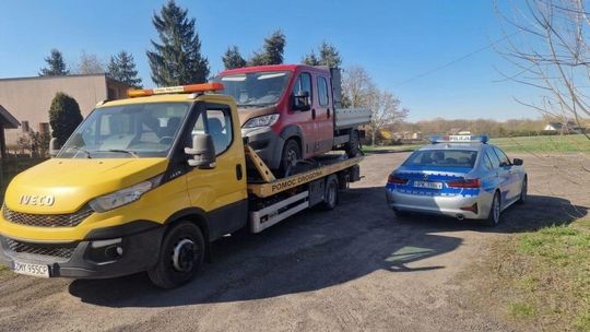 Jeden z zakazem drugi bez uprawnień