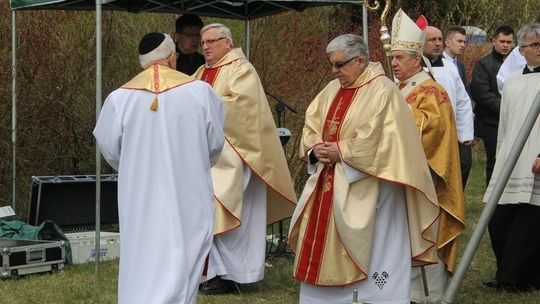 Jest dyspensa od obowiązku uczestnictwa we mszy świętej