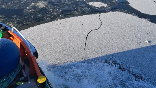 Lód na jeziorach i rzekach