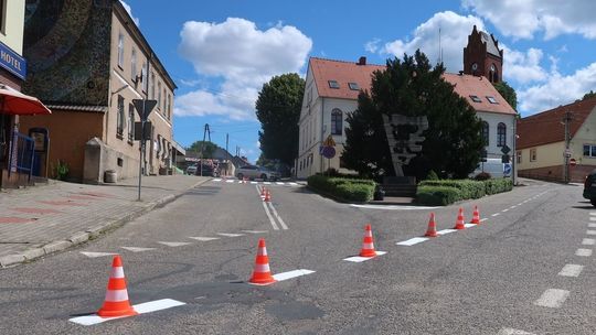 Malują pasy