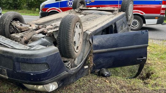 Dachował w Chojnie, bo nieostrożnie jechał
