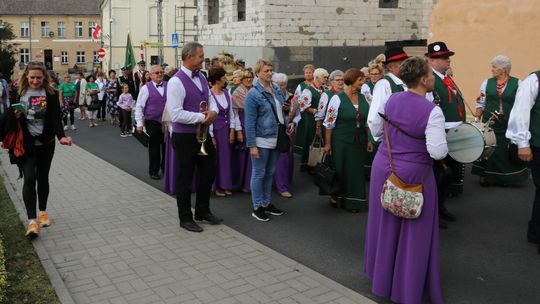 Najpierw poświęcenie wieńców w kościele, a potem korowód na plac dożynkowy w Cedyni