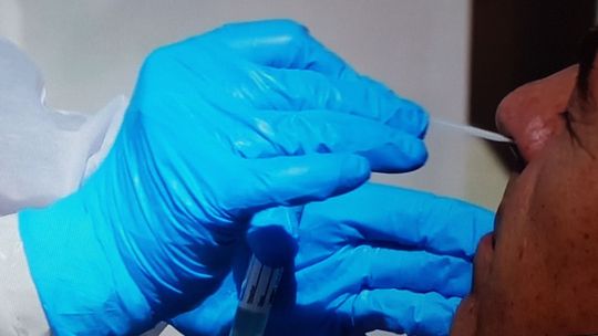 Nauczyciele idą na testy już w poniedziałek. Ambulans podjedzie pod szkołę