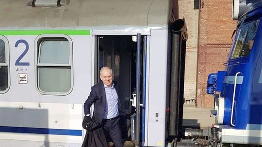 Nowy rozkład jazdy pociągów od 09.06.2019 r. Politycy ze Szczecina zamieszali 