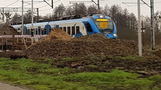 O mało nie doszło do zderzenia pociągów! Pociąg w Gryfinie nie zatrzymał się przed semaforem!