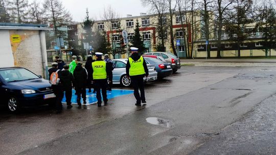 Policjanci na dworcach, w pociągach i na przejazdach kolejowych