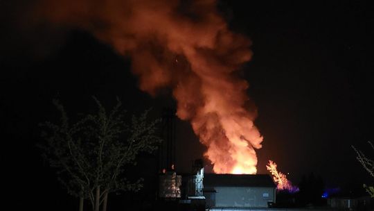 Pożar w Cedyni gasiło kilka jednostek straży