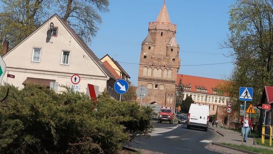 Przeszkody koło Bramy Świeckiej usunięte