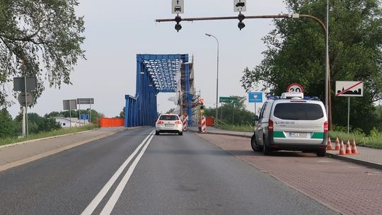 Renowacja mostu na ukończeniu