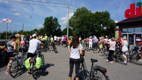 Spektakl, plenerowy koncert, piknik rodzinny i rowerowy rajd