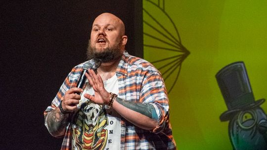 Stand-up i plenerowe kino