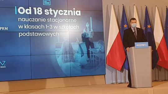 Uczniowie klas I-III wracają do szkół. Pozostałe obostrzenia utrzymano