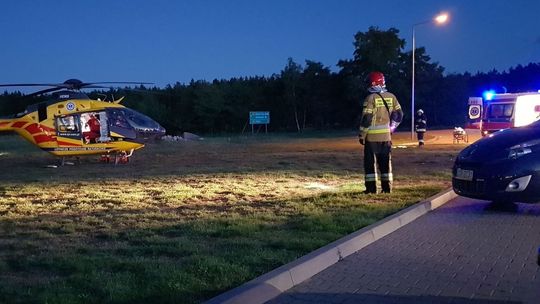 Uderzył autem w drzewo na zakręcie drogi. Śmigłowiec LPR zabrał go do szpitala