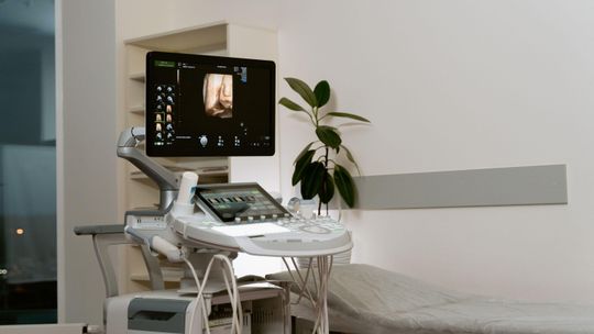 USG 4d Warszawa – nowoczesna diagnostyka prenatalna i wyjątkowa możliwość zobaczenia dziecka przed narodzinami