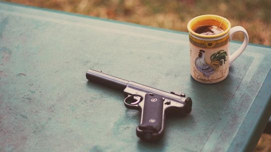 Wyposażenie sklepów z bronią może zaskoczyć