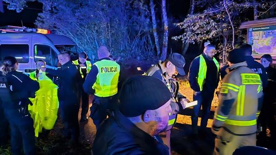 Grzybiarza, który zabłądził w lesie, znaleźli dopiero wieczorem
