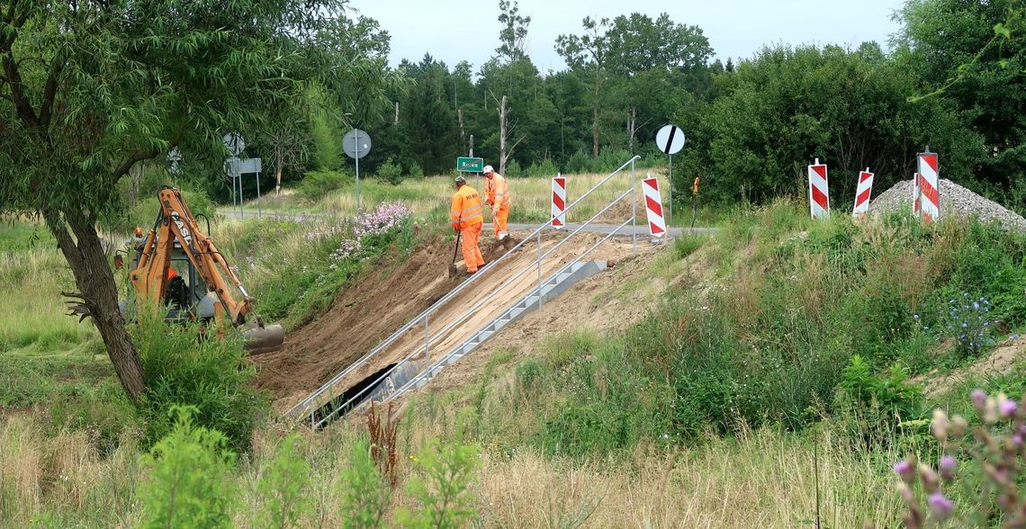 Budowa przepustu w Rurce wreszcie wznowiona.  W tle spór z poprzednim wykonawcą