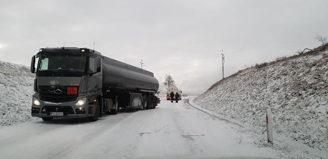 Droga w stronę granicy sparaliżowana