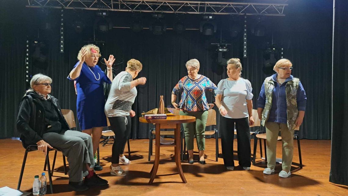 Fajne Babki jadą w trasę. Były na planie filmowym