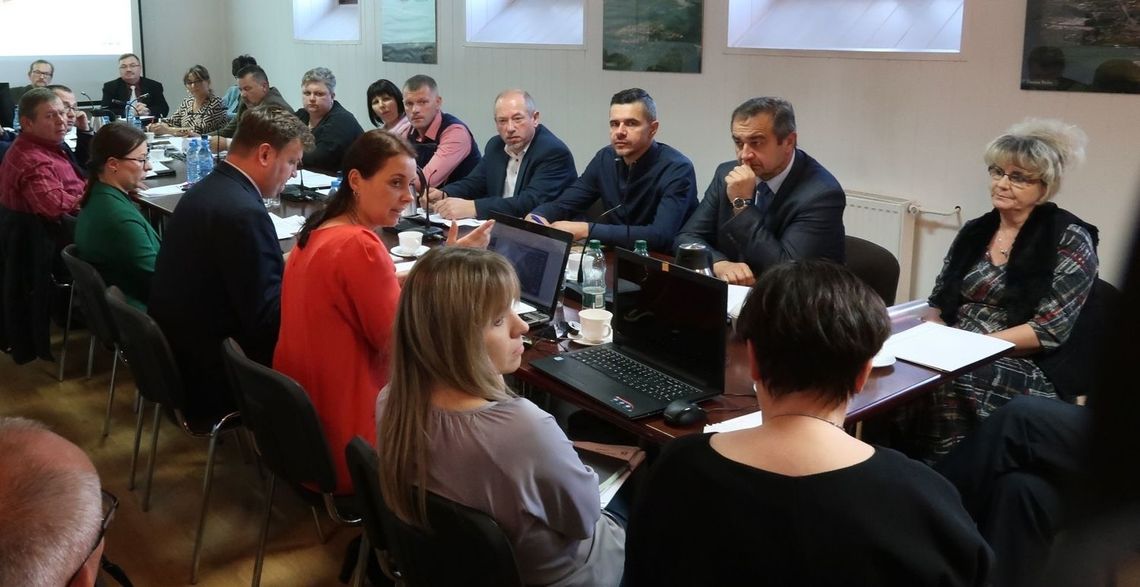Jak i ile będziemy płacić za śmieci?