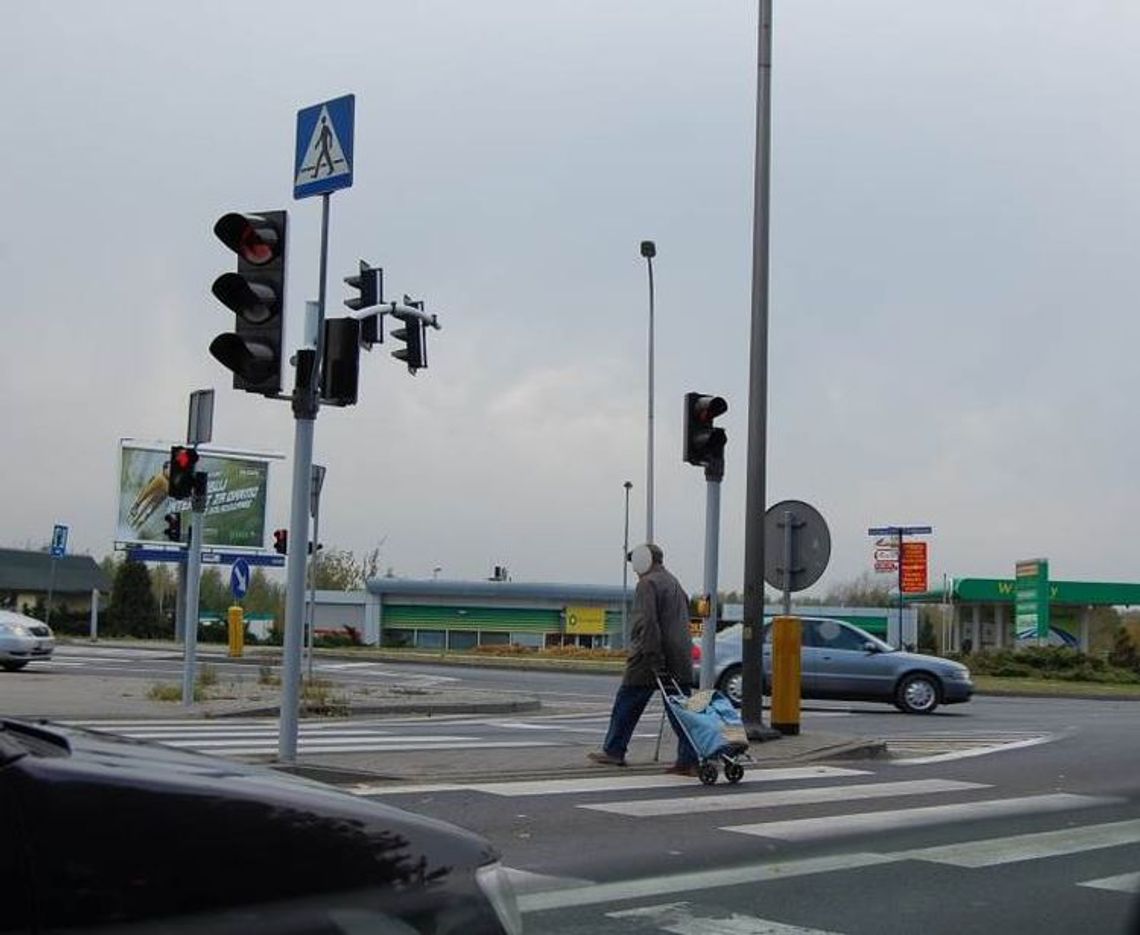 Kierowco uważaj na pieszych, piesi uważajcie na przejściu