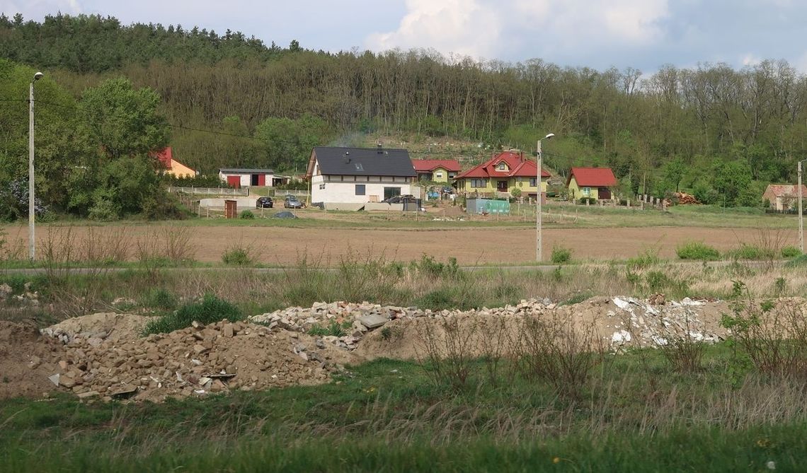 Kto zaśmiecił gminny teren? Kto zaśmiecił gminny teren?