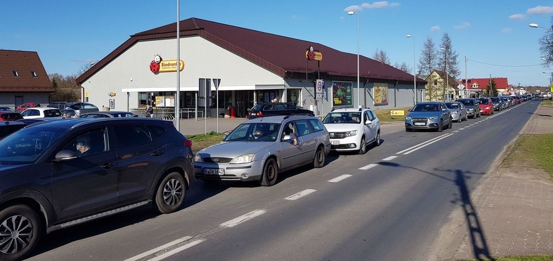 Olbrzymie kolejki na granicy w Osinowie Dolnym. Powód? Zapowiedziane zamknięcie przejścia granicznego