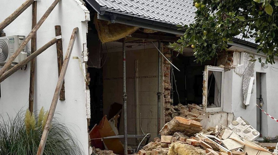 Pomóżmy Monice i Andrzejowi odbudować dom zniszczony po wybuchu gazu