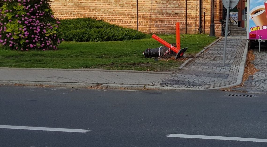 Przyrżnął aż zadudniło Przyrżnął aż zadudniło