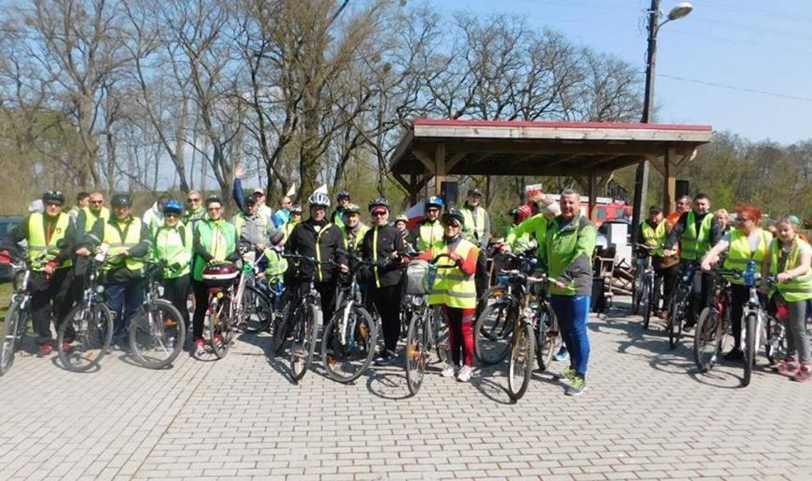 Rajd rowerowy szlakiem pamięci narodowej