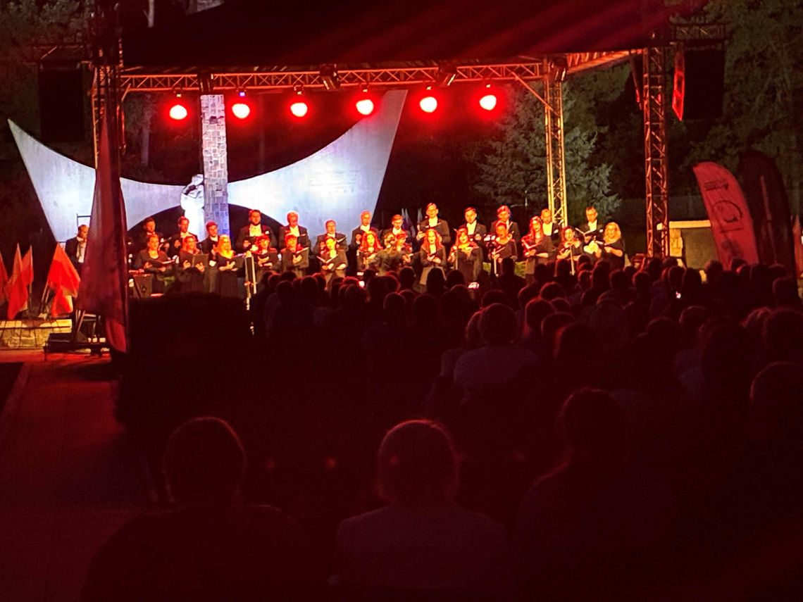 „Tym, którzy zginęli dla Polski” – niezwykły koncert [FOTO, VIDEO]