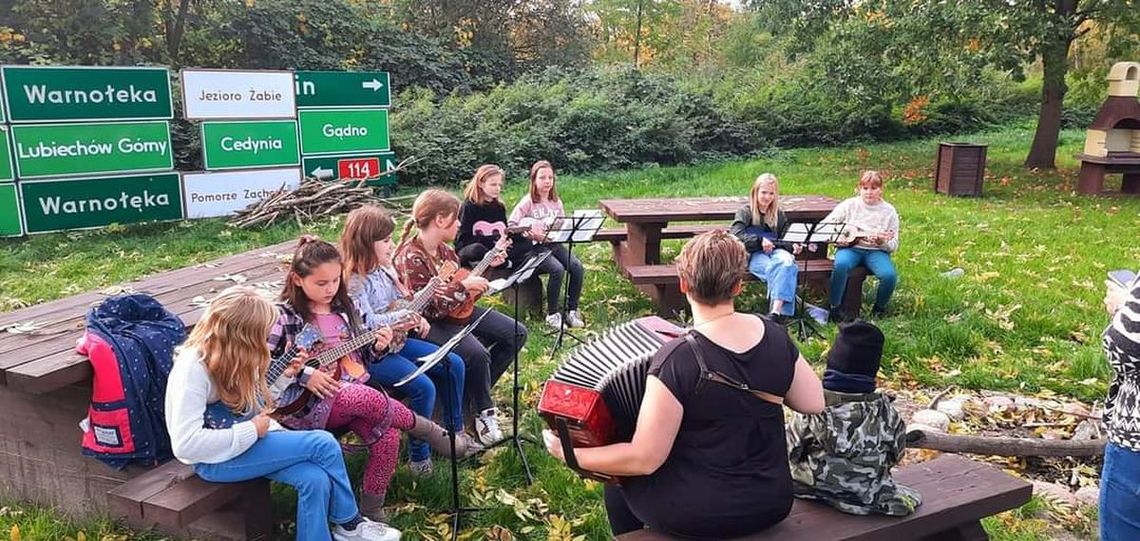 Ukulelowo, Bajkowo i Koncertowo - Moryńska Orkiestra Ukulele zaprasza!