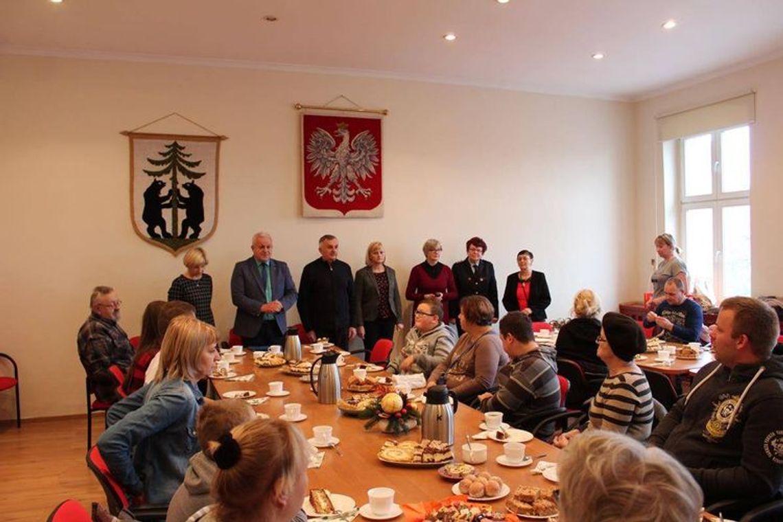 Uroczyste spotkanie świąteczne dla poszkodowanych w wyniku pożaru w Mieszkowicach