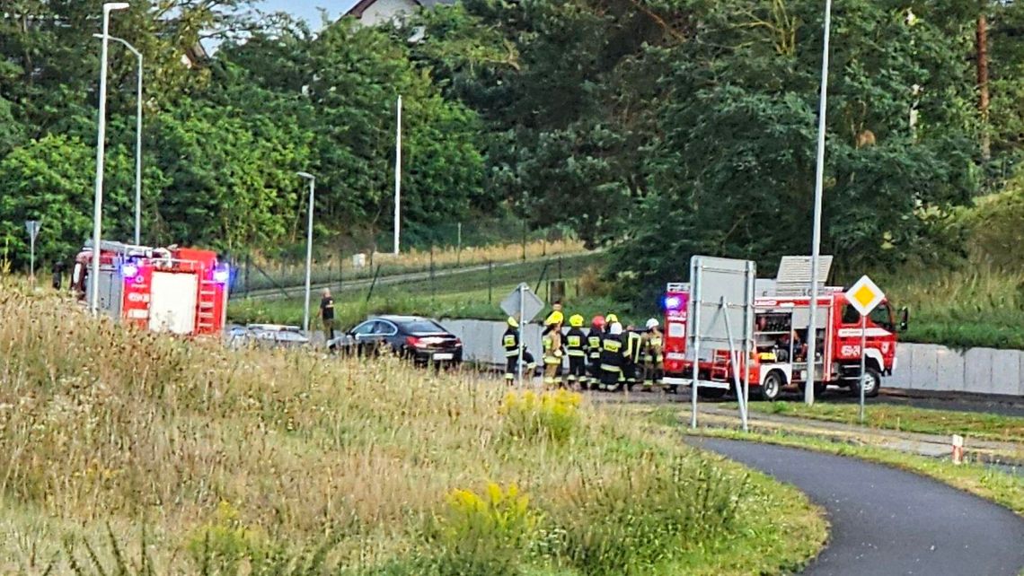 Wypadek na zakręcie. Pasażer w szpitalu