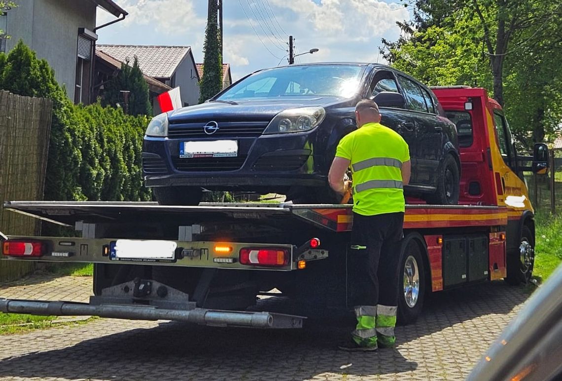Zatrzymanie za rozbój, kradzież i groźby oraz pościg za kierowcą, który nie zatrzymał się do kontroli