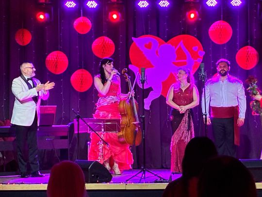 Walentynkowa operetka w Trzcińsku – Zdroju [FOTO, VIDEO]
